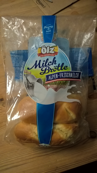 A bag of little vanilla-flavoured buns.